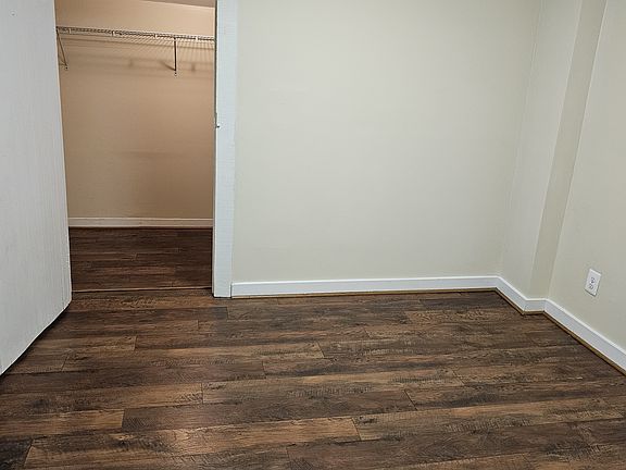 2nd image of 28 E Pall Mall St #28