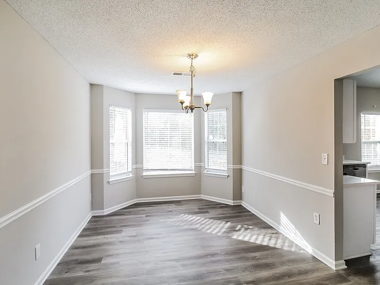 4341 Ward Bluff Ct — Photo 6