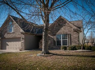 6554 Hunters Rdg S, Zionsville, IN 46077