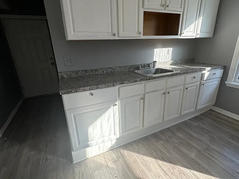 13 Poplar Pl #3 — Photo 1