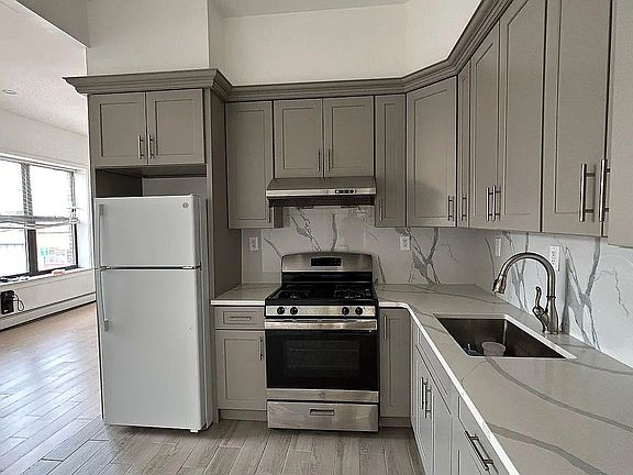 2nd image of 73-02 Metropolitan Ave #2B