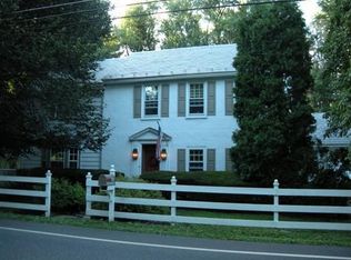 2325 Riverbend Rd, Allentown, PA 18103