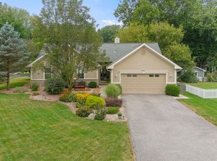 490 Danny Rd, Zionsville, IN 46077