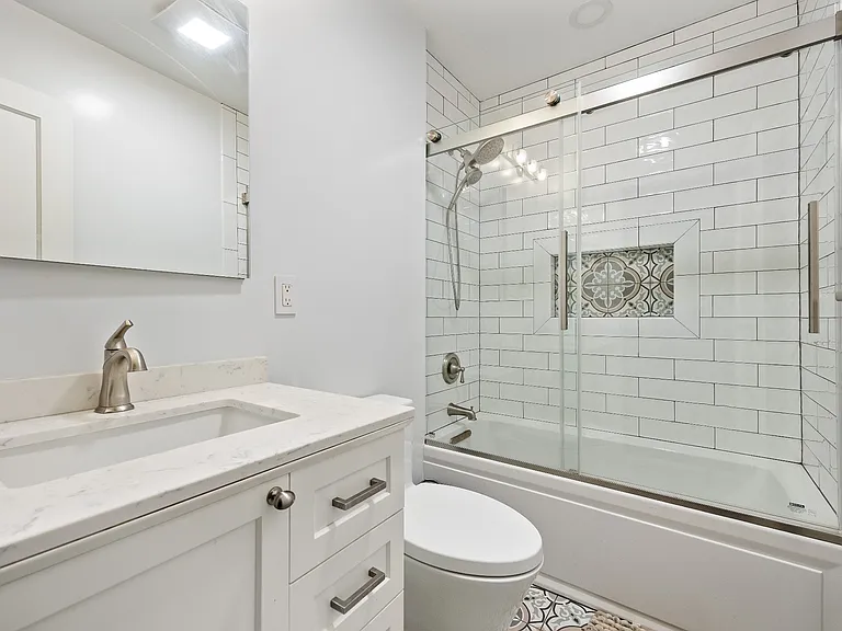 84 Harvard Dr — Photo 20