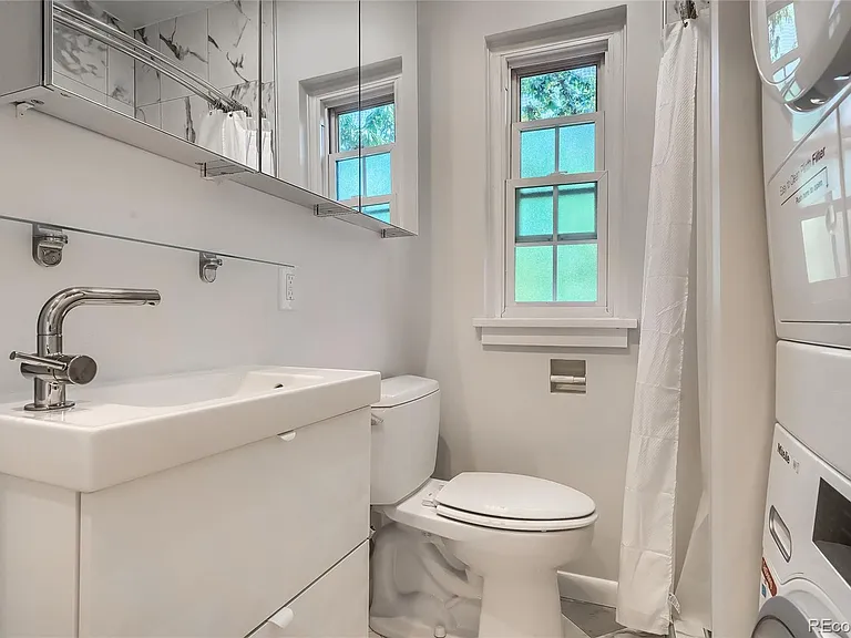 955 N Washington St #7 — Photo 22