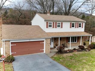 1120 Eric Dr, Harrisburg, PA 17110