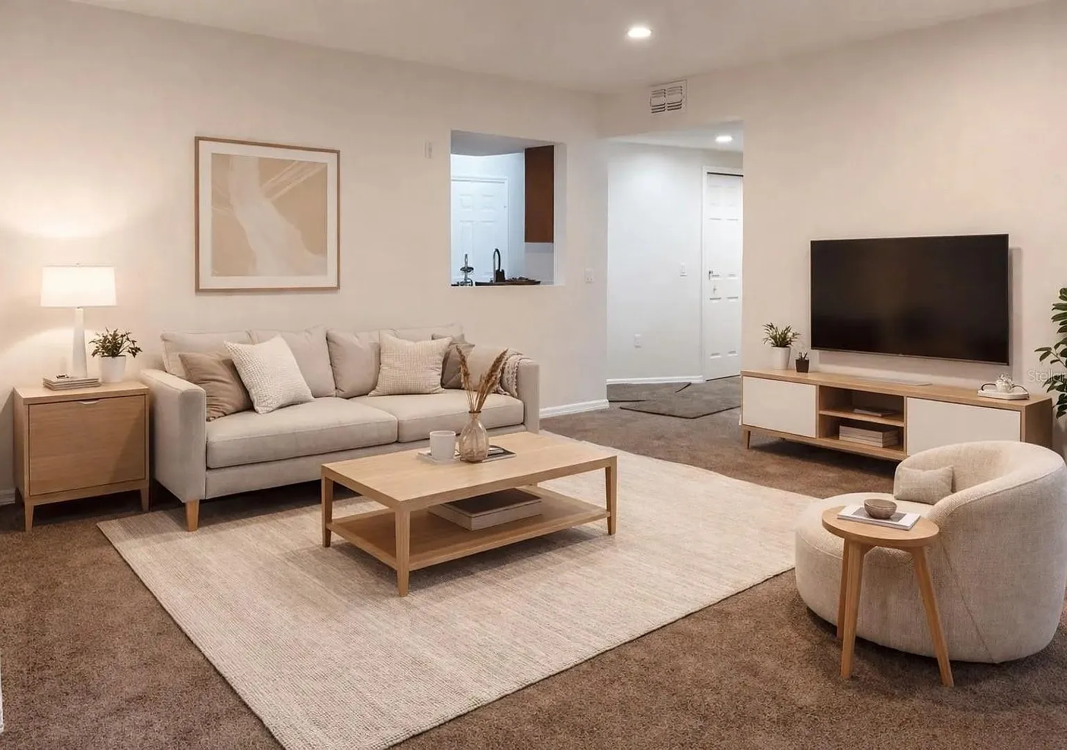 Charming 3BR Condo in Riverview — Photo 3