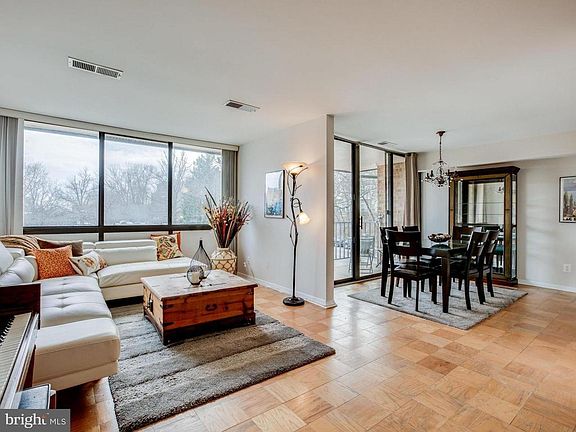 2nd image of 527 N Armistead St APT 301