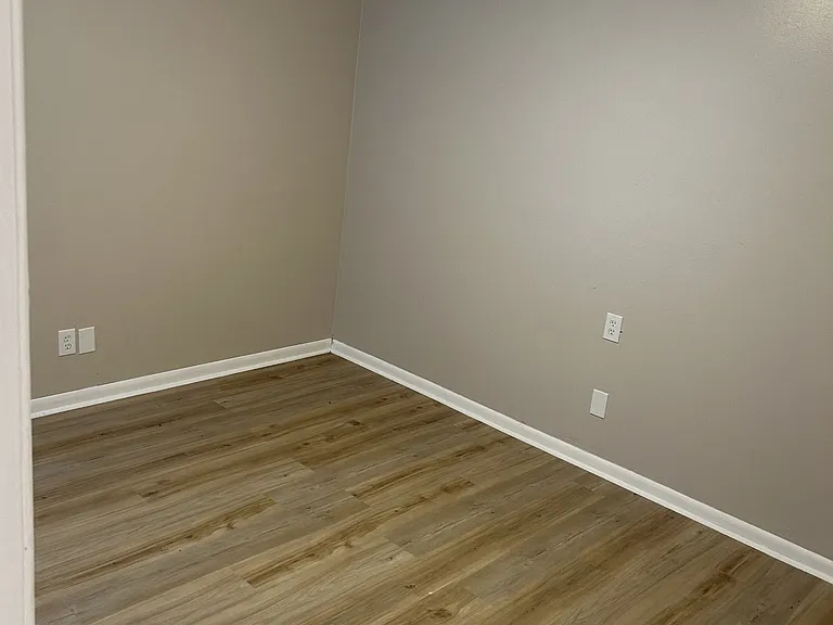 3813 Triana Blvd SW #201-E — Photo 21