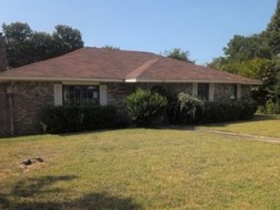 814 Oakbluff Dr, Lancaster, TX, 75146