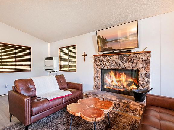 3rd image of 26151 Boulder Ln