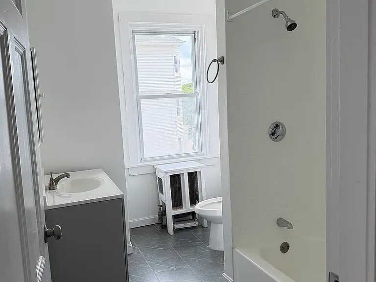 181 Reynolds Ave #2 — Photo 11