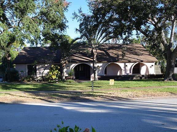 2nd image of 410 Indian Bay Blvd