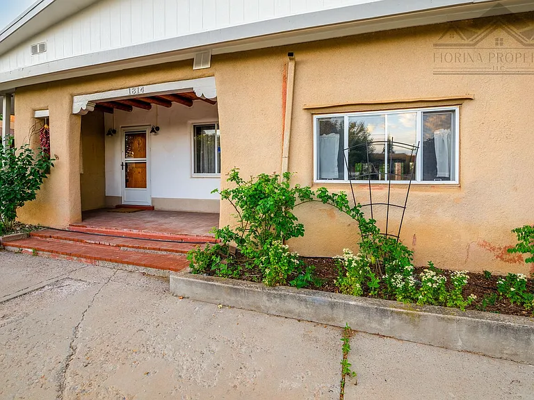 1814 Tewa Rd — Photo 8