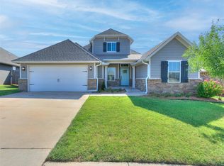 18513 Melogold Dr, Edmond, OK 73012