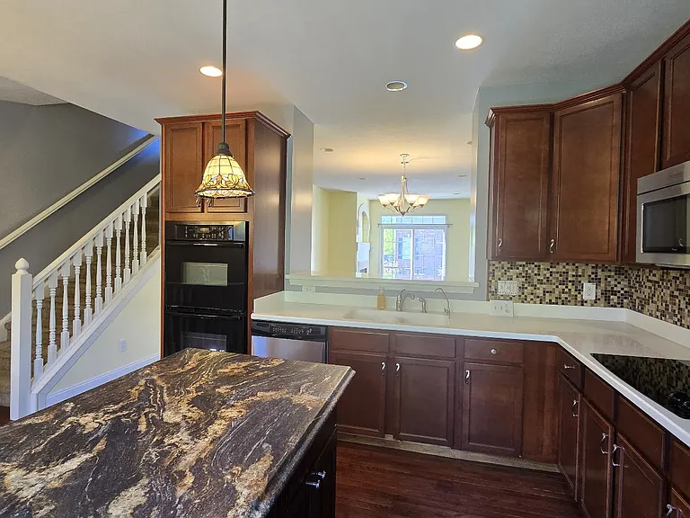 11910 Riley Dr #4 — Photo 17