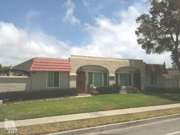 3001 W Hemlock St Unit 14, Oxnard, CA 93035