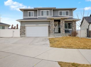 15474 S Revolutionary Way W, Bluffdale, UT 84065