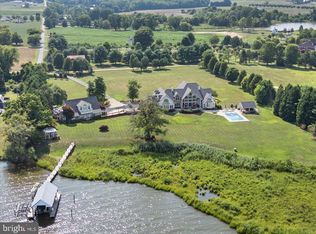 40744 Parlett Morgan Rd, Mechanicsville, MD 20659