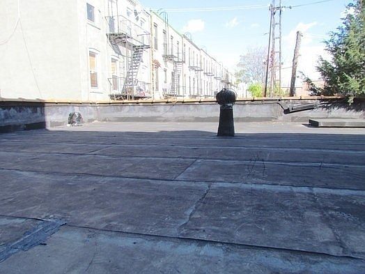 2nd image of 659 Woodward Ave APT 2R