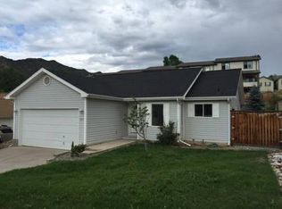 517 Honeysuckle Dr, New Castle, CO 81647