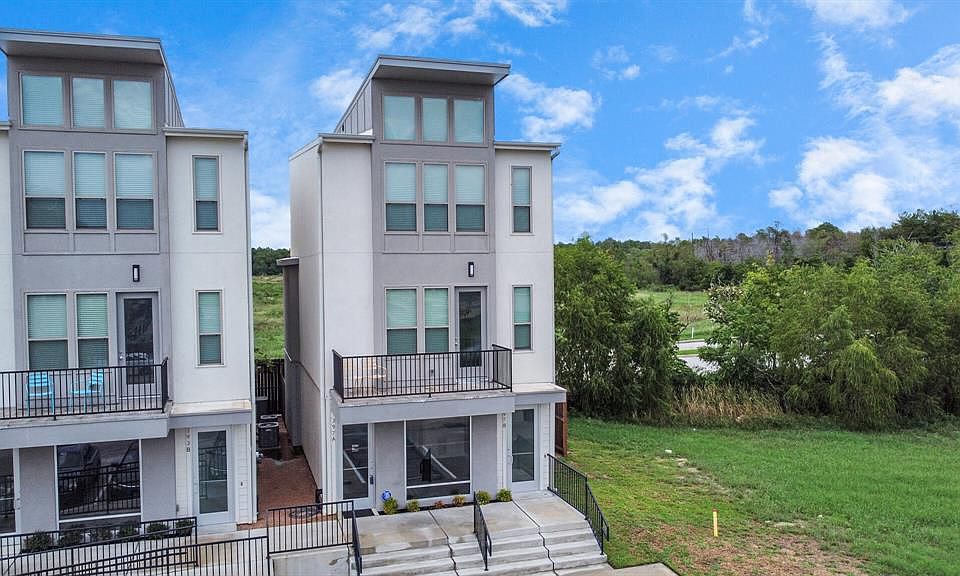 1st image of 397 N Centro Cir