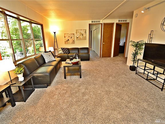 5th image of 5813 79th Street Ct E #68