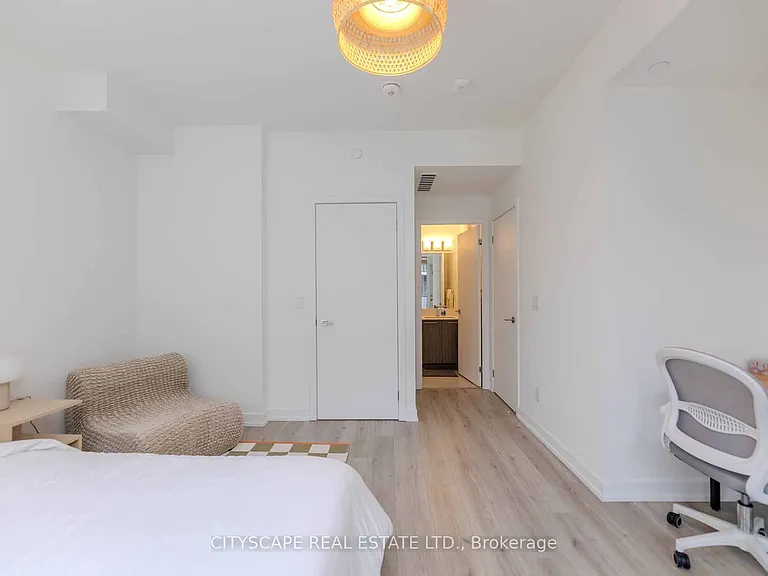 871 Sheppard Ave W #46 — Photo 26