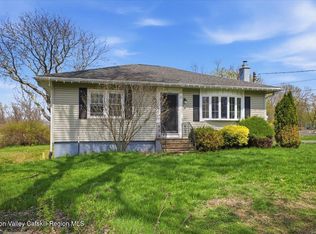 17 Doty Avenue, Pittstown, NY 12185