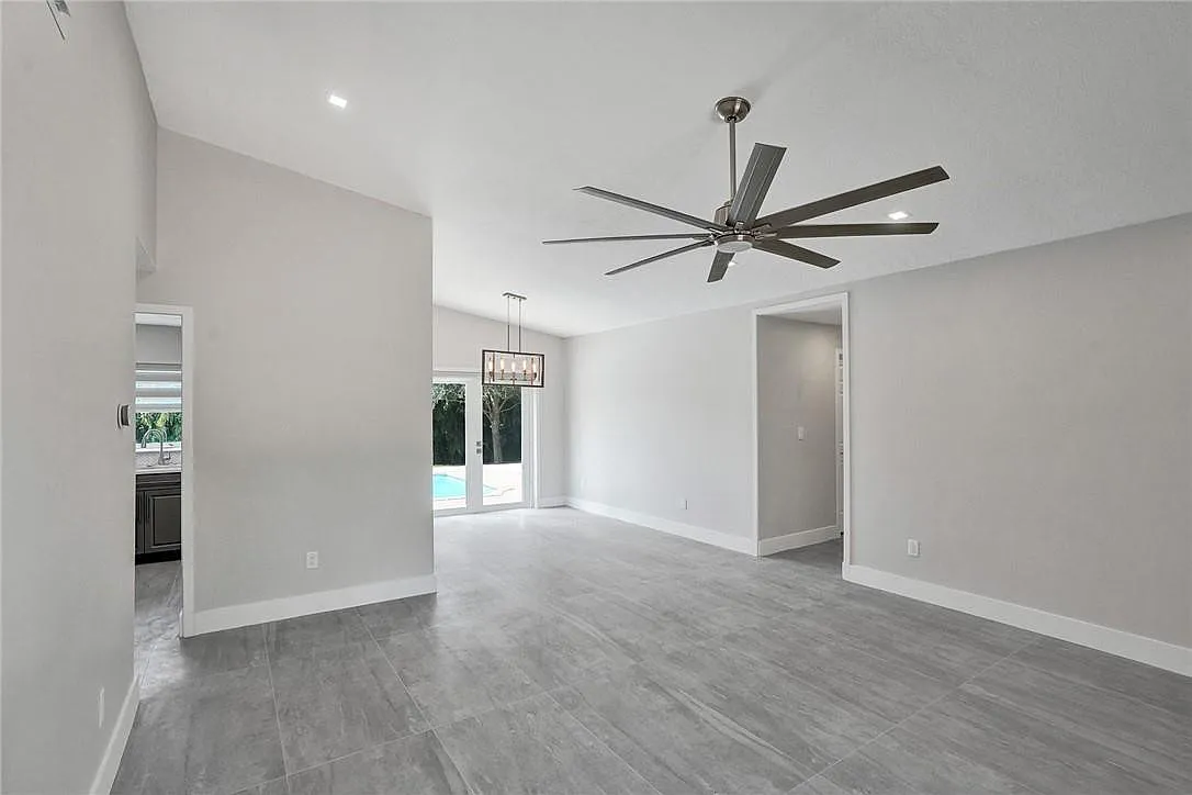 Building Photo - 11627 SW 50th St