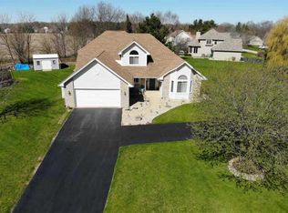 7847 Joy Ln, Roscoe, IL 61073