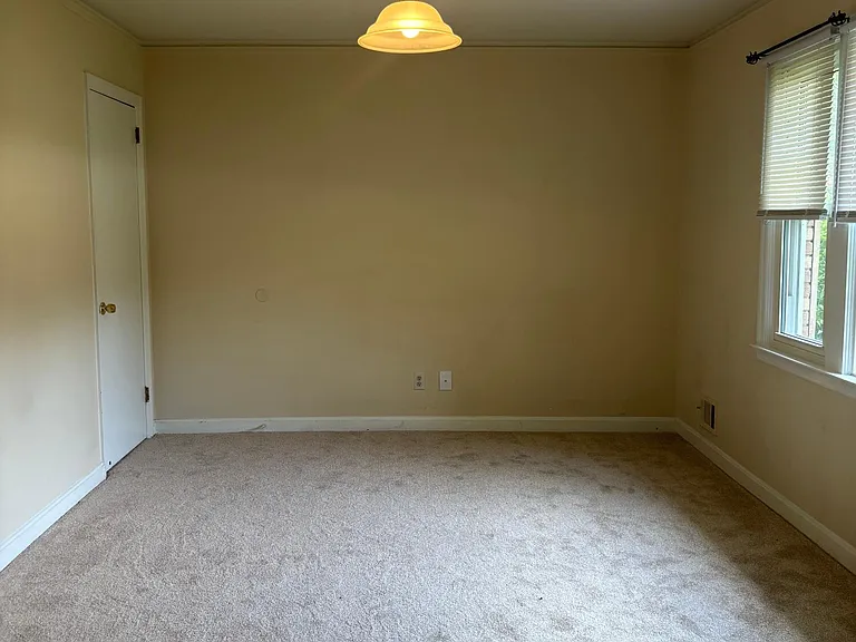 2426 Peach Orchard Rd — Photo 5