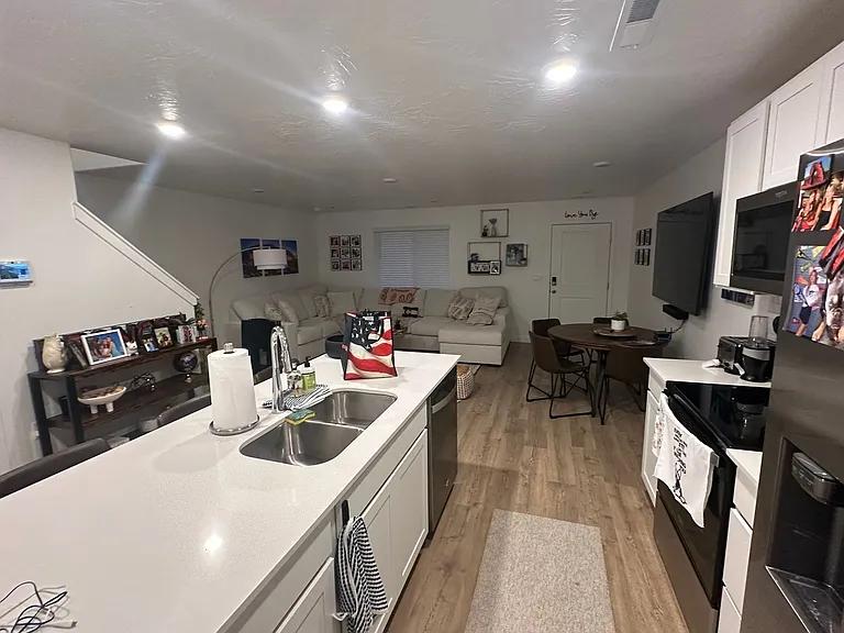 1665 S Wahweap Way — Photo 18