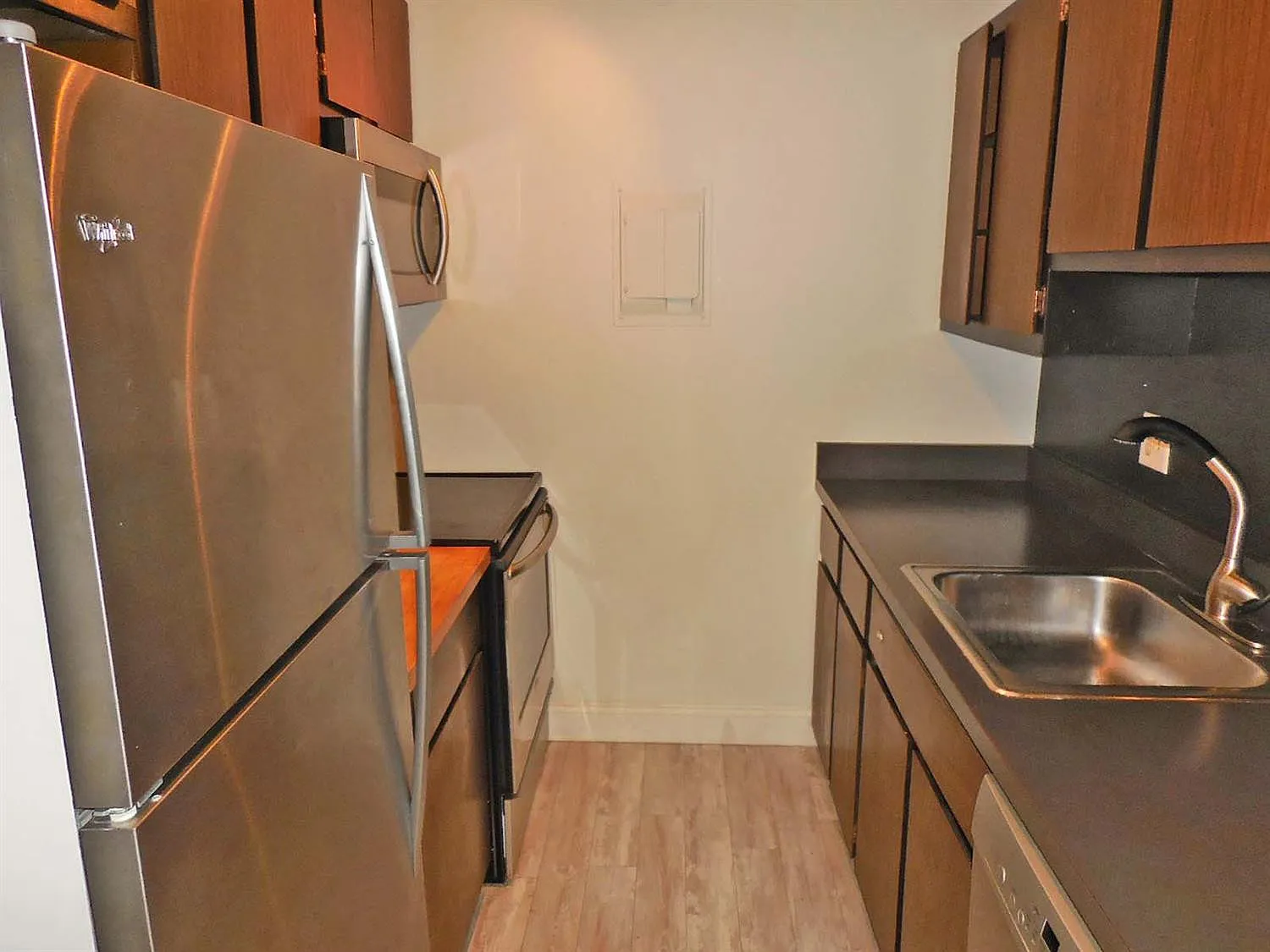 1 bed, 1.0 bath, 732 sqft, $1,550 — Photo 4