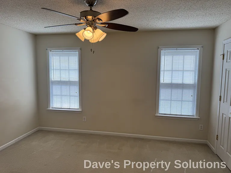 5265 Ivystone Ln — Photo 12