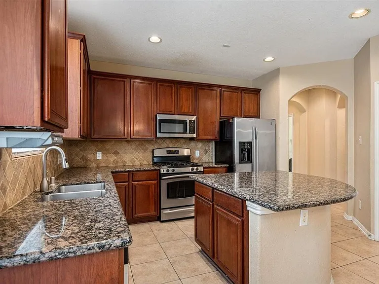 130 Zephyr Bend Pl — Photo 9