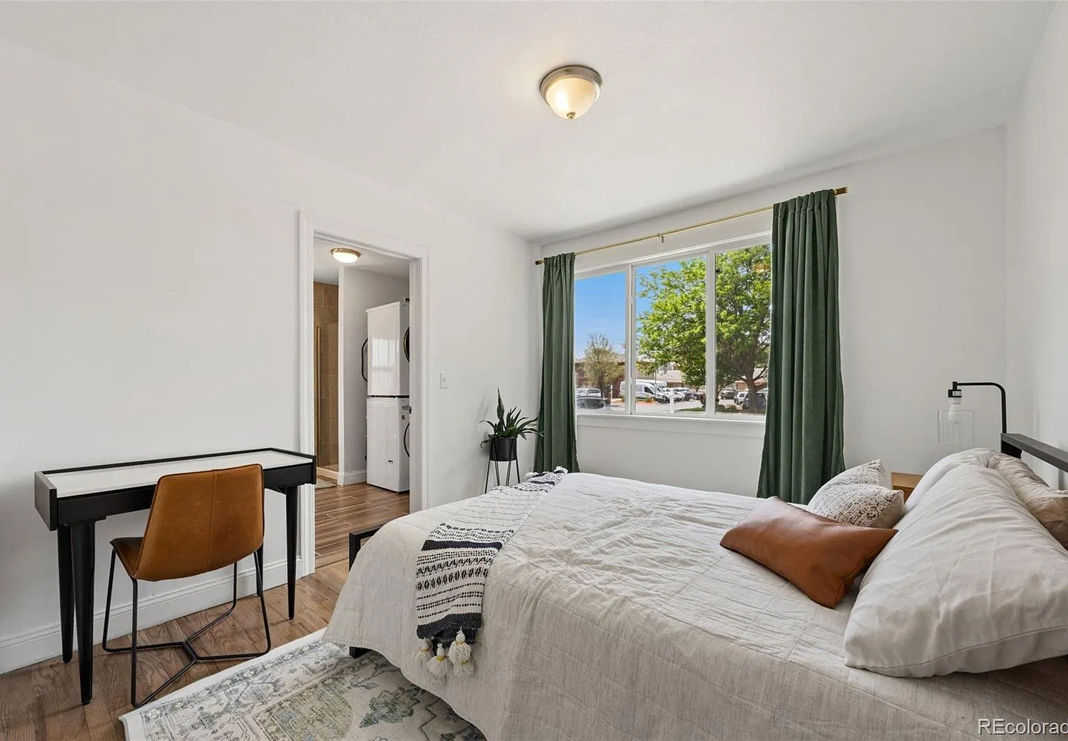 3 bed, 1552 sqft, $3,100 — Photo 3