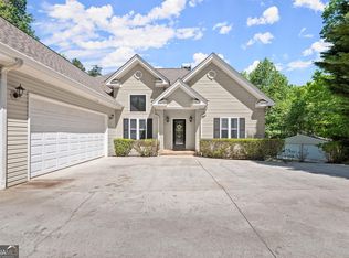 198 Banks Ridge Dr, Baldwin, GA 30511