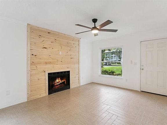 5th image of 602 NORTHLAKE DRIVE #602