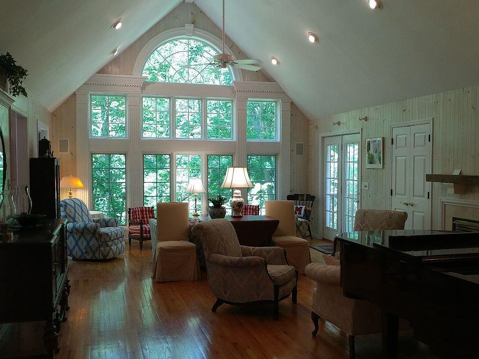 5106 Bonham Rd Oxford OH Zillow