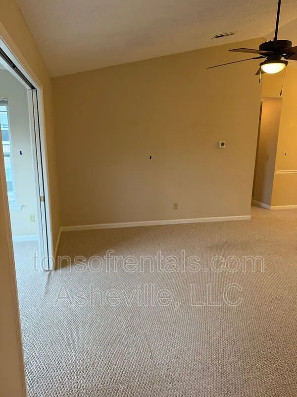 2 bed, 2.0 bath, 1064 sqft, $1,600 — Photo 3
