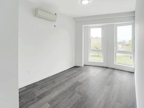 3rd image of 2735 E 13th St #3F