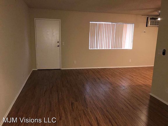 5th image of 7635 Lankershim Blvd APT 33