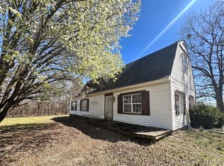 178 N Three Mile Rd, Fort Gibson, OK 74434