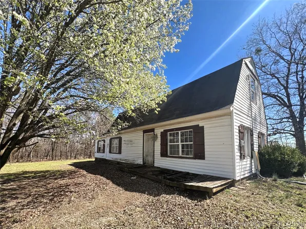 178 N Three Mile Rd, Fort Gibson, OK 74434