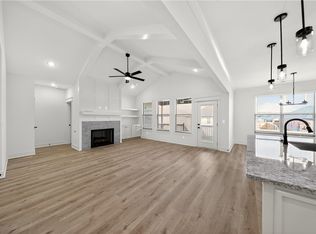 7820 Scenic Valley Ave, Springdale, AR 72762