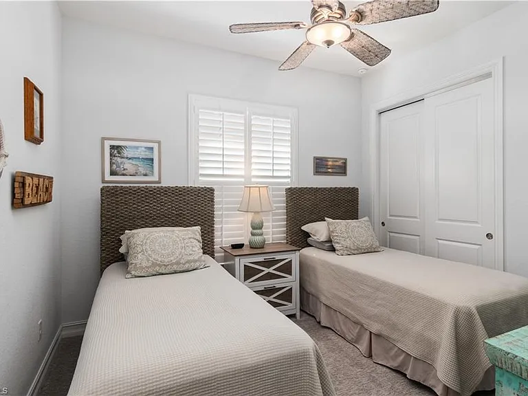 6604 Roma Way — Photo 10