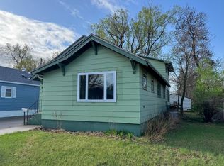 864 12th St SW, Huron, SD 57350