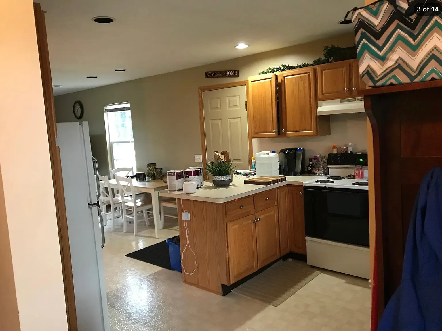 3 bed, 2.5 bath, 1400 sqft, $2,000 — Photo 3
