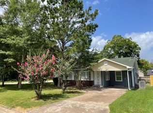 103 West St, Liberty, TX 77575